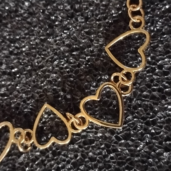 Choker Style Heart Necklace - Picture 4 of 5